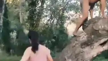 Village girl fucked on tree top by mature man unseen mms