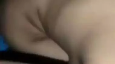 Cute Bhabhi gives an Indian blowjob to her neighbor