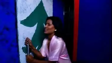 I get along best with people who know how to...