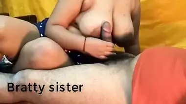 Indian Massage Parlour Handjob With Big Boobs Touching