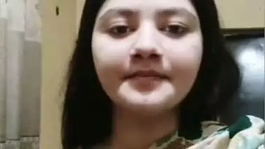 Cute bhabhi on Chamet topless video call FSI sex