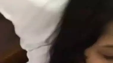 Srilankan girl moaning sex video with boyfriend in hotel