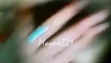  JEAN KI PANT UTHARI AUR NANGI HO GAYI PHIR FUDDI MEIN UNGLI