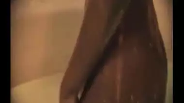 Non-professional desi Indian mother i'd like to fuck oils up for seduction
