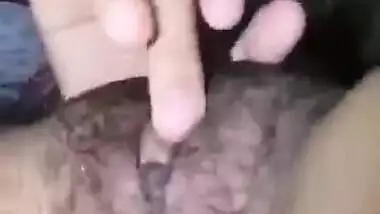 Sexy girl maturbathe and making video for lober