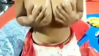 Desi Aunty Playing With Big Boobs