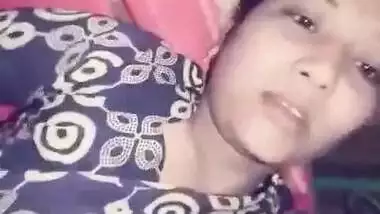 Bangladeshi Married Village Bhabi New” Tumi Amre Onek Shukh Diba Amio tumre Onk Ador Korbo”