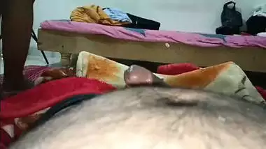 Xxx Indian wife secret sex with shopkeeper MMS