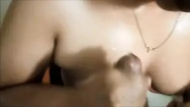 Desi big boob oily body wife play with cock