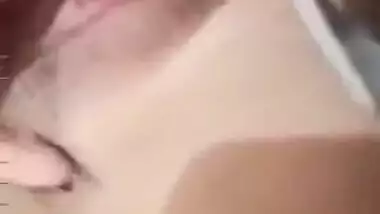 Cute Desi XXX bitch playing with her virgin pussy on selfie cam