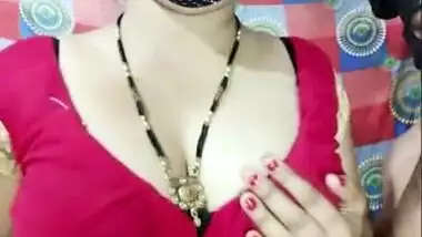 Eccentric Desi guy fucks his obedient stepsister in the XXX show
