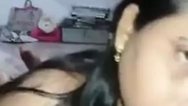 Large milk sacks housewife gives joy to her spouse