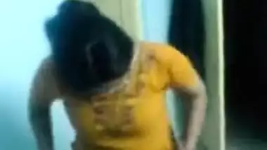 Sexy tamil aunty.