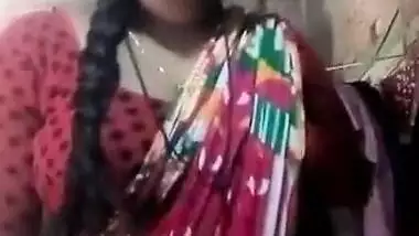 Hot tamil girl showing her assests in videocall 2