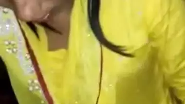 Shy Desi dancer still flashes pussy in the amateur porn video