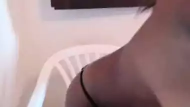 Desi babe showing her tite boobs and hot ass
