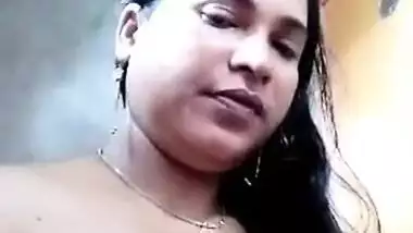 Desi Bhabhi nude bath video for her FB friend goes live