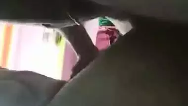 Guy fucks his stepsister’s tight pussy in the desi sex video
