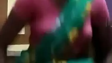 Desi Village Randi In Saree Exposing Thick Pussy