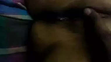 Bangla girl shows her masturbation s in front of a cam