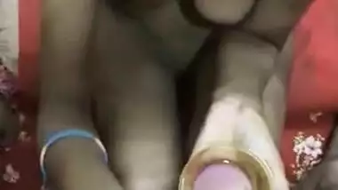 Desi young babe oil massage to hot indian dick