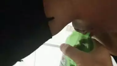 Pussy pong with all beer inside her vagone and Get orgasm