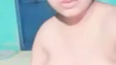 Sexy Desi Girl Fingering New Leaked Clip