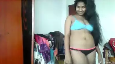 Srilankan Babe in Bra Panty