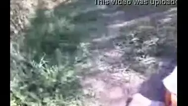 Office slut gets her pussy hammered by her boss in the park