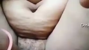 Village Bhabhi Shows Her Boobs And Pussy Part 1