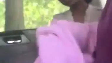 Desi outdoor porn of a girl sucking a dick in the car