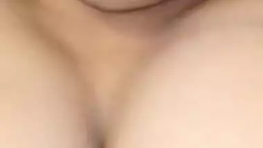Today Exclusive- Sexy Desi Girl Showing Her Boobs On Video Call