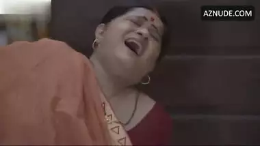 Indian milf playing with herself
