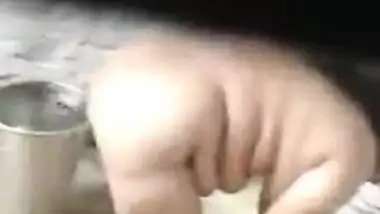 Aunty bathing exposed by cuckold hubby.