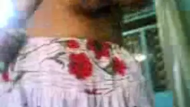 Shy Busty indian Aunty expose her Boobs to her BF