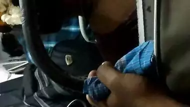 Vulptuous tamil girl bus part 1