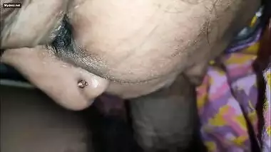 Indian wife gives blowjob to boyfriend in hotel