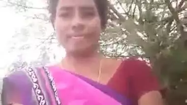 Telugu wife showing her naked pussy outdoors