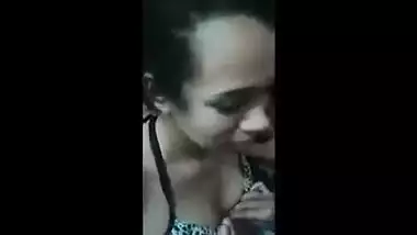 College girls hving fun groupsex