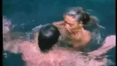 Ayntritli tarik akan Ahu Tuba guzel Sevime...