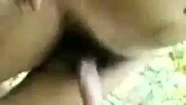 Indian village girl having a nice jungle sex