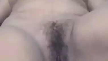 Desi horny aunty fingered hard