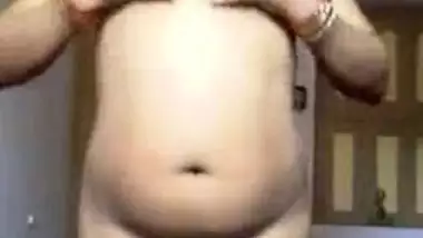 Sexy Mumbai Teen Making Her Naked Selfie MMS