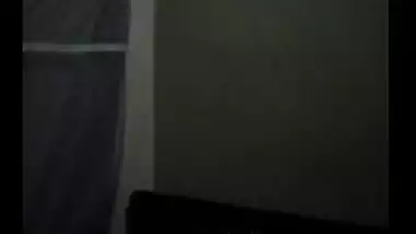 Desi mms sex scandal of cheating Indian college girl gone viral!
