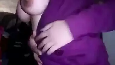 Big boobs horny Indian girl showing pussy and masturbate
