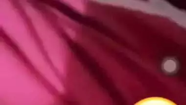 Sexy Indian girl Shows her Boobs and Pussy on VC