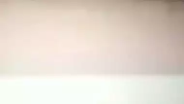 Girlfriend showing boobs on video call sex