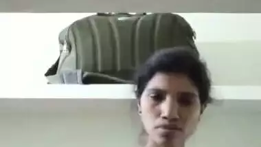 Slim bhabi with big boobs (old)