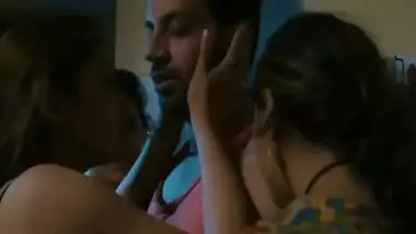 Indian desi threesome girls group sex indian web series