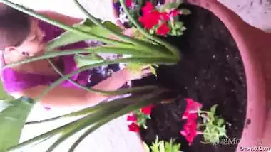 Very huge hot cleveage downblouse